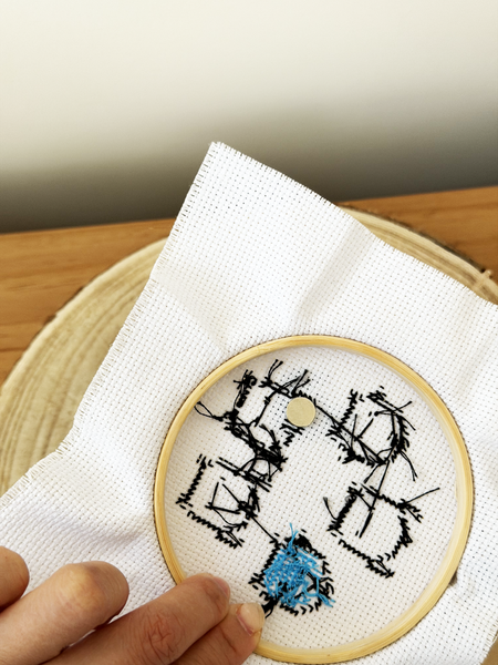 Black Cat Magnetic Needle Minder