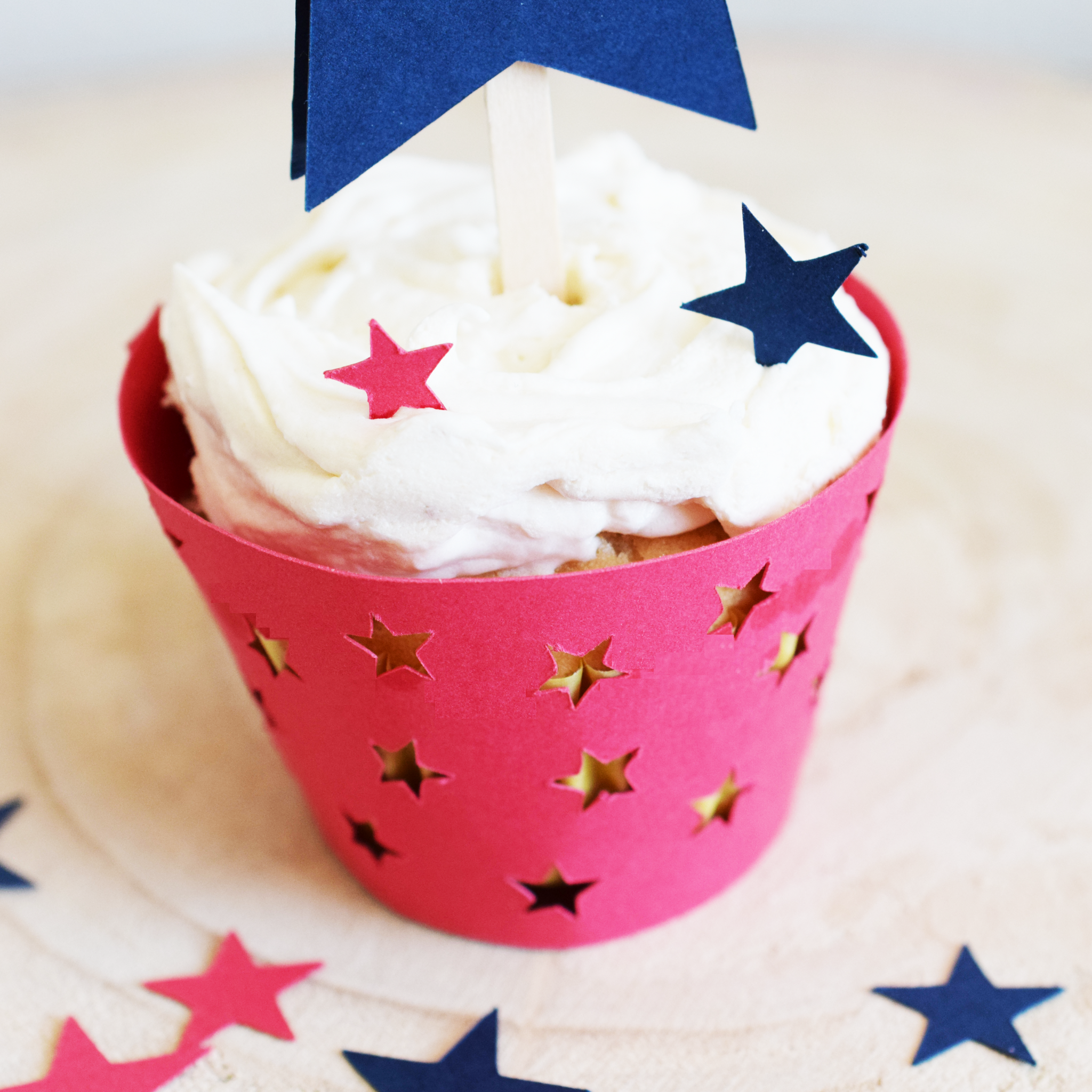July 4th Star Cupcake Wrappers - Set of 12