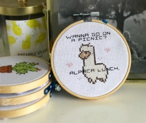 The Cloud Factory Alpaca Lunch wanna go on a picnic? diy cross stitch kit, aida cloth, embroidery floss, embroidery hoop, embroidery needle, felt cloth, string, diy craft kit
